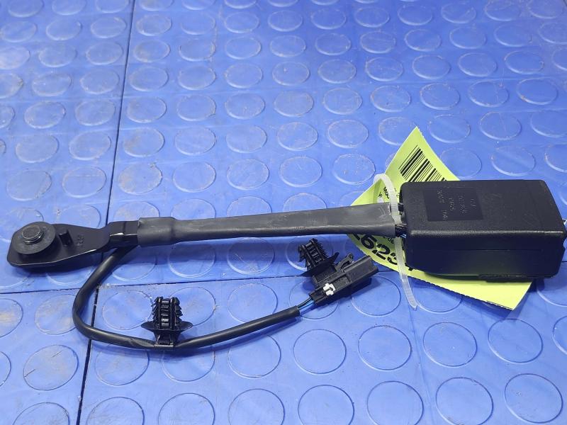 2018 Buick Regal Front Seat Belt