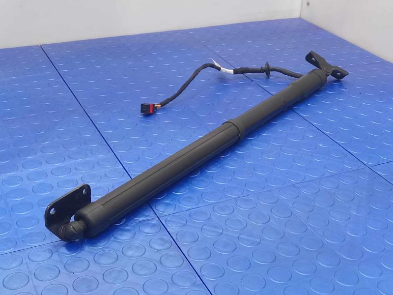 2013-2018 Hyundai Santa Fe Sport Power Tailgate Pull Down Motor Shock OEM 81771-2W600