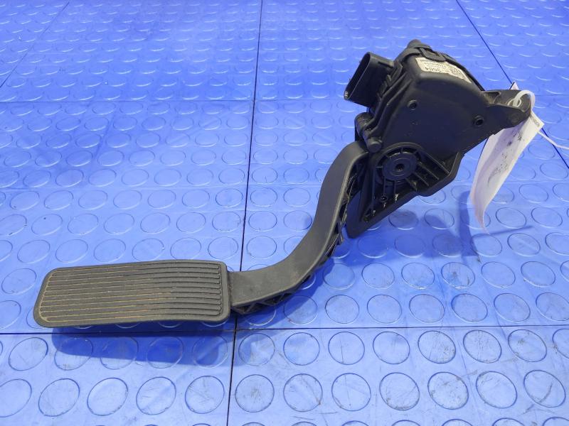2014 Chevrolet Silverado 1500 Pedal Assembly