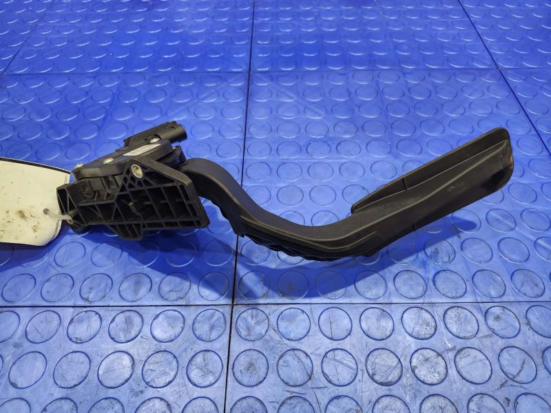 2014 Chevrolet Silverado 1500 Pedal Assembly