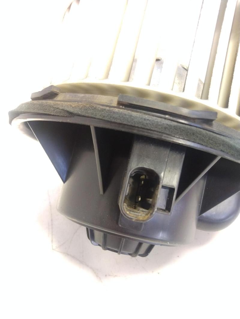 2002 GMC Sierra 2500 Blower Motor
