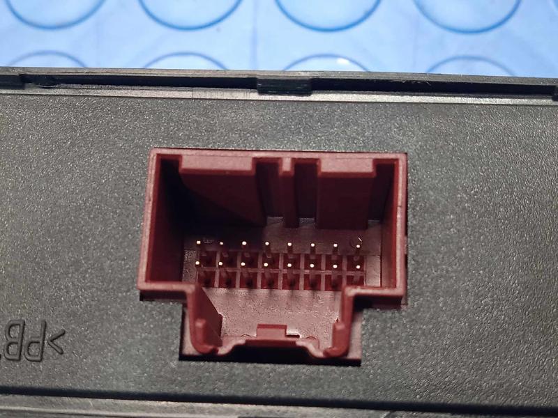2017-2019 Buick Lacrosse HID Headlamp Control Module Genuine OEM 26700023