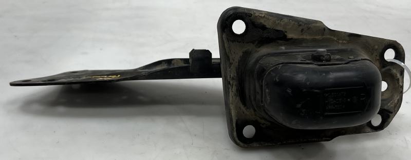 2013 Volkswagen Passat Lower Control Arm Rr