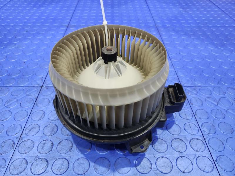 2007 Toyota Tundra Blower Motor