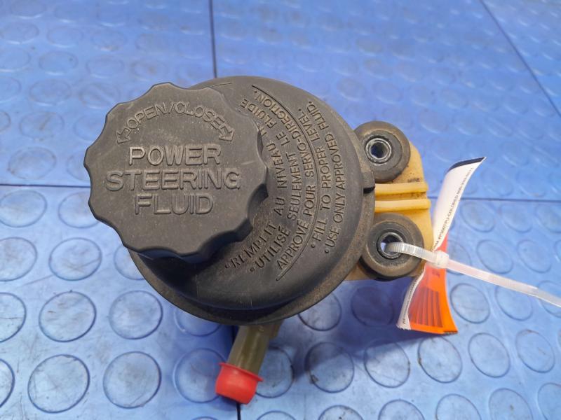 2010-2013 Kia Forte Hydraulic Power Steering Fluid Reservoir OEM 571501M000