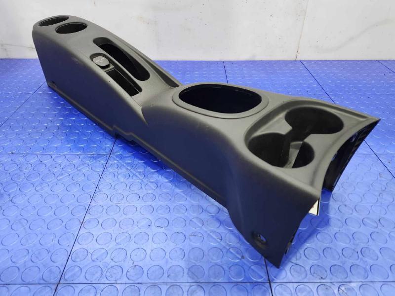 2014 Nissan Versa Front Console