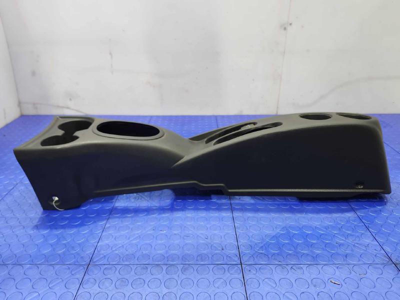 2014 Nissan Versa Front Console