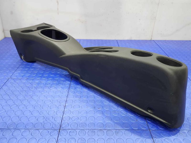 2014 Nissan Versa Front Console