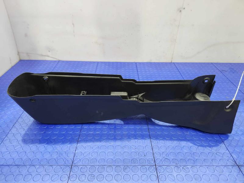 2014 Nissan Versa Front Console