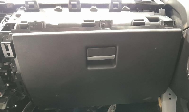 2012 Land Rover Evoque Glove Box