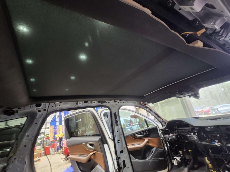 2018 Audi Q7 Roof Glass (Glass Only)