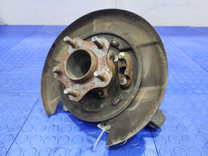 2013 Nissan Pathfinder Rear Knuckle/Stub Axle