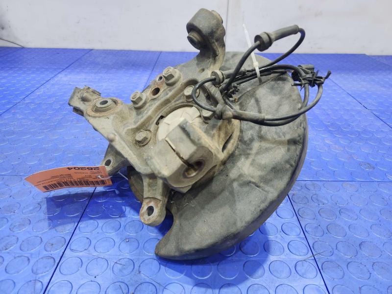 2013 Nissan Pathfinder Rear Knuckle/Stub Axle