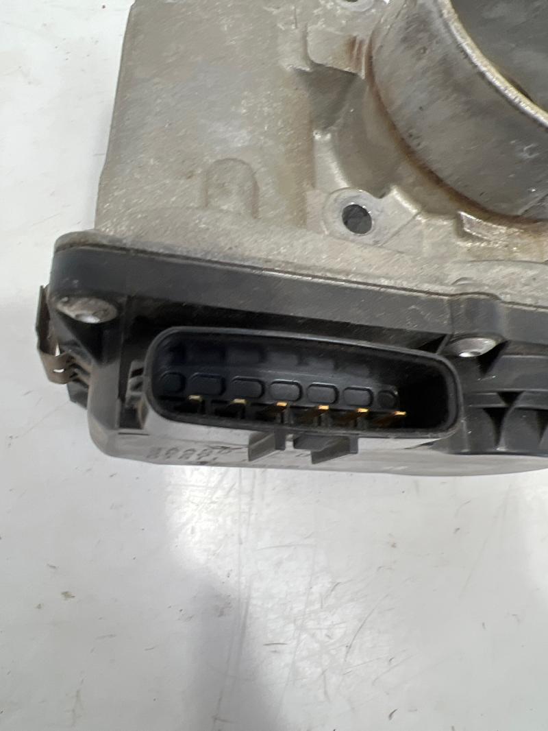 2014 Nissan Versa Throttle Body/Valve Assy