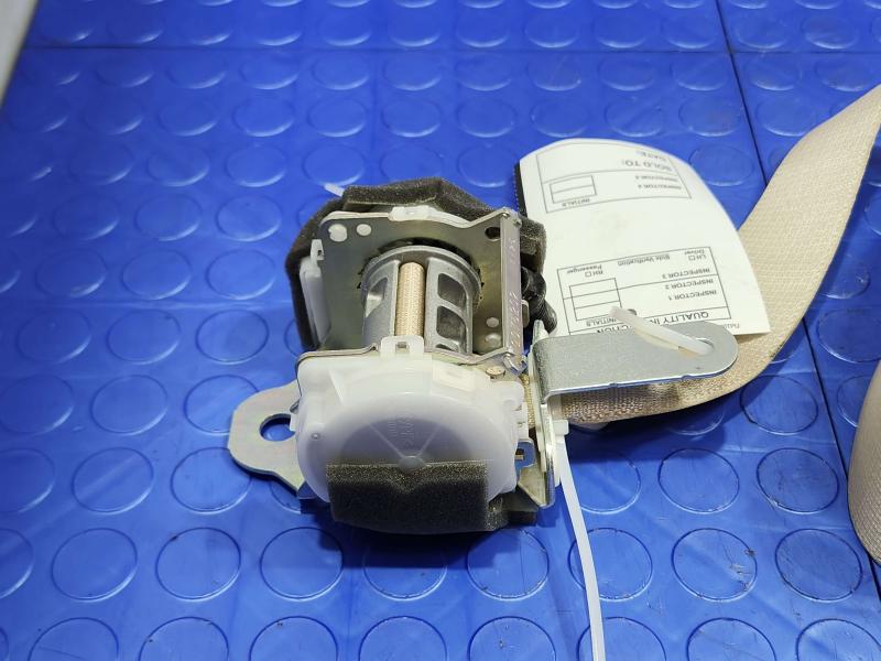 2018 Toyota Highlander Rear Seat Belt