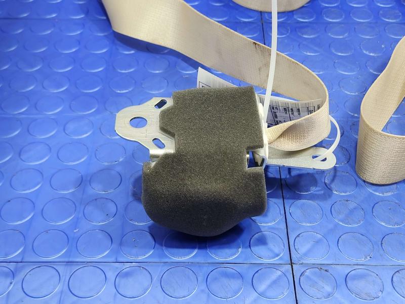 2018 Toyota Highlander Rear Seat Belt