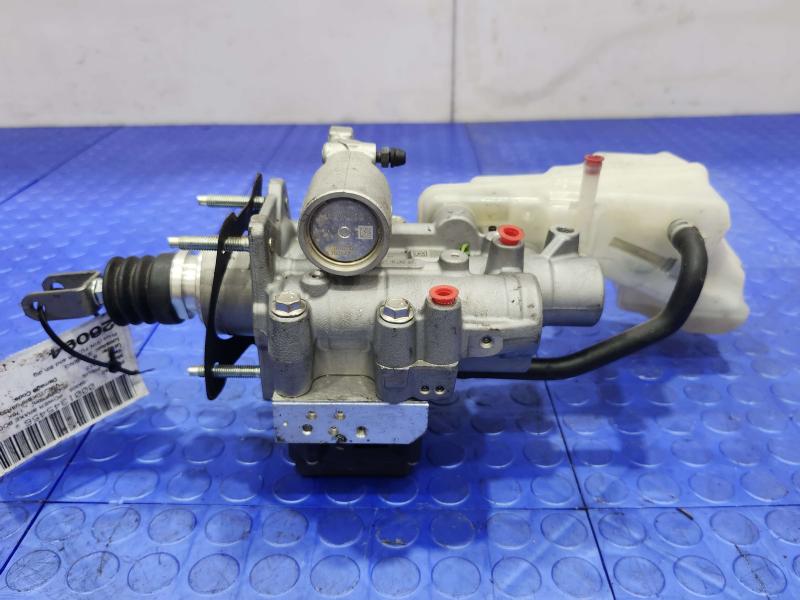 2016-2018 Toyota Prius Power Brake Booster Master Cylinder Assembly OEM 4707047090