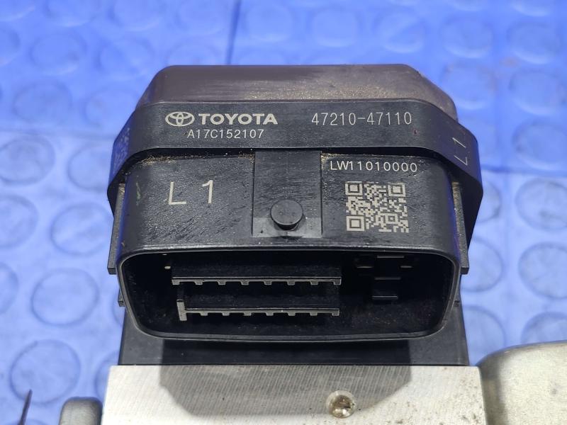 2017 Toyota Prius Power Brake Booster