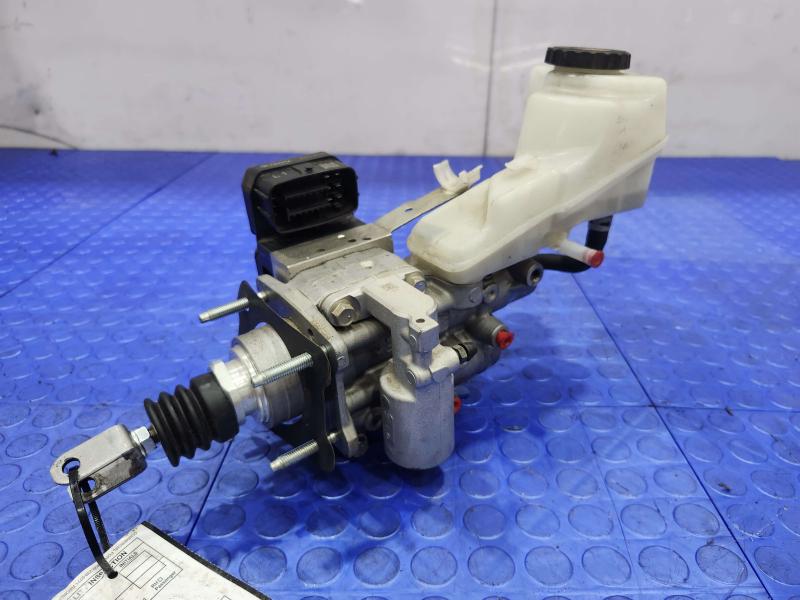 2017 Toyota Prius Power Brake Booster