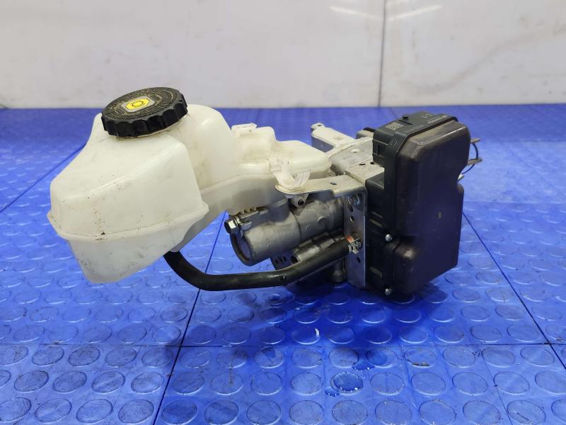 2017 Toyota Prius Power Brake Booster