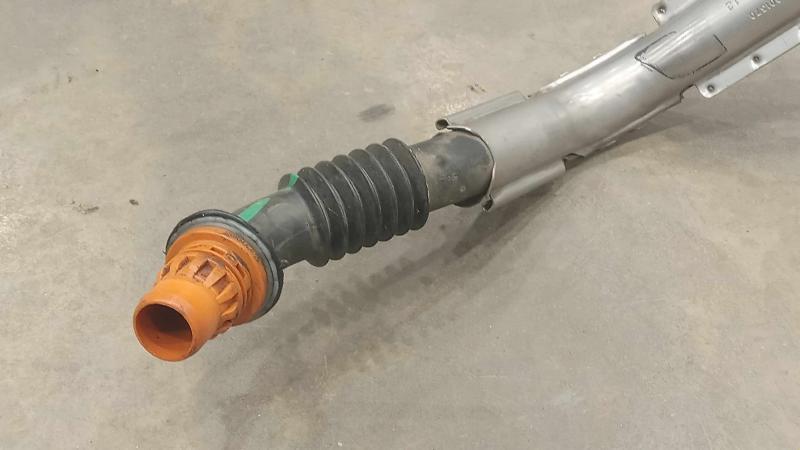 2012 Mercedes R-Class Fuel Filler Neck