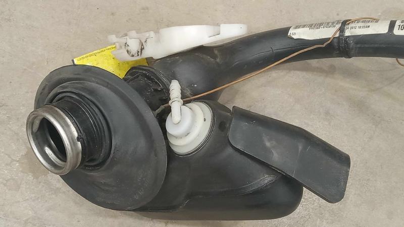 2012 Mercedes R-Class Fuel Filler Neck