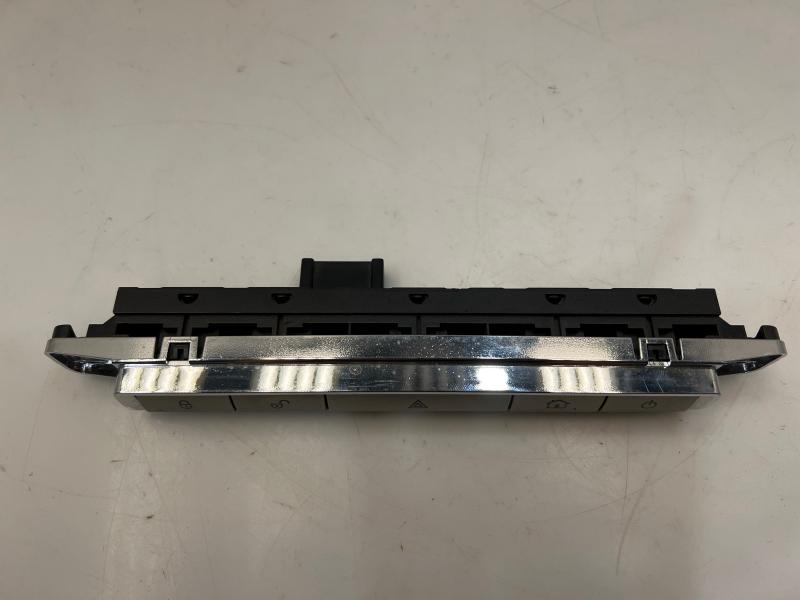 2009 - 2011 Jaguar XF Door Lock / Home / Power Switches OEM 8X23-11B650-AB