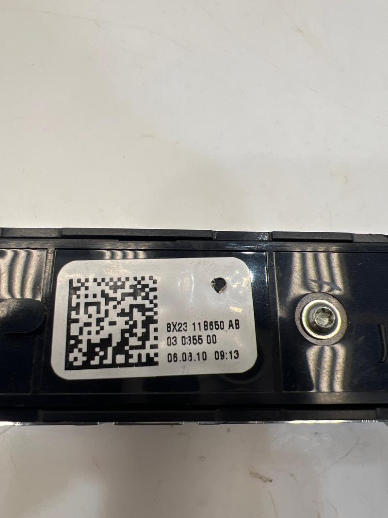 2009 - 2011 Jaguar XF Door Lock / Home / Power Switches OEM 8X23-11B650-AB