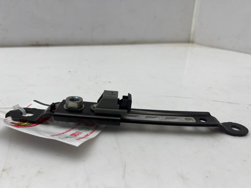 2005 - 2014 Subaru Outback Front Seat Belt Adjuster LH or RH OEM 64703AG00A