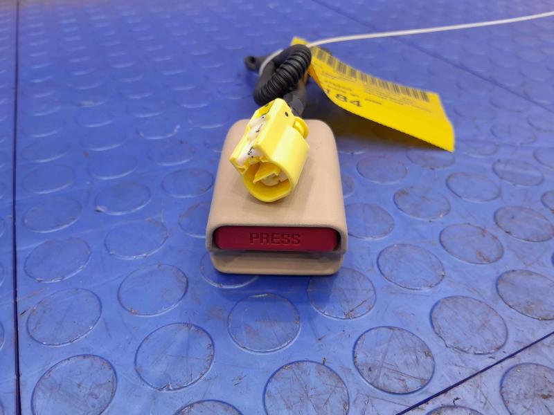 2015 Subaru Legacy Front Seat Belt