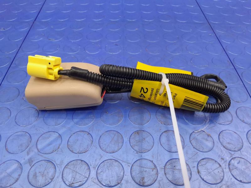 2015 Subaru Legacy Front Seat Belt