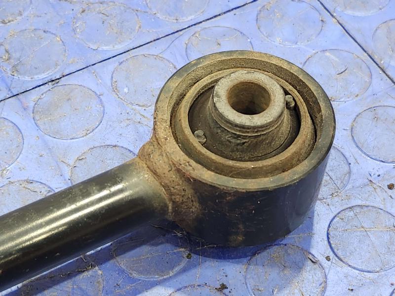 2017 Toyota Prius Lower Control Arm Rr