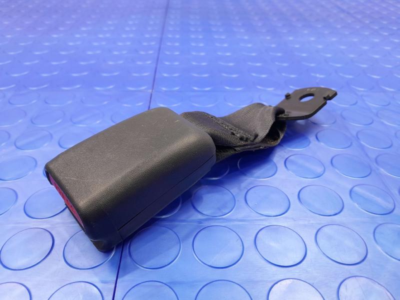 2021 Nissan Versa Rear Seat Belt