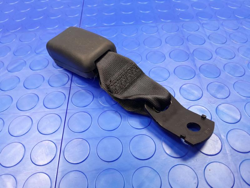 2021 Nissan Versa Rear Seat Belt