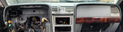 2004 Lincoln Navigator Dash Panel