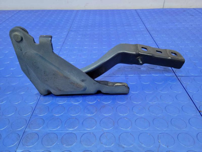 2014 Jeep Cherokee Hood Hinge