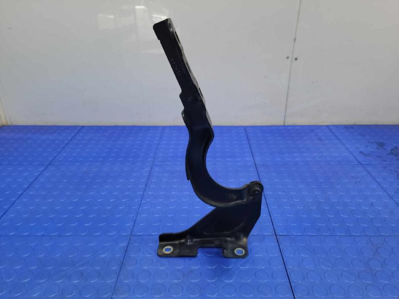 2014 Jeep Cherokee Hood Hinge