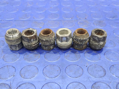 2010 Chevrolet Tahoe Lug Nuts