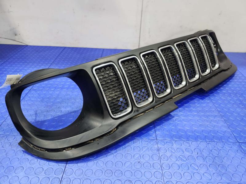 2020 Jeep Renegade Grille