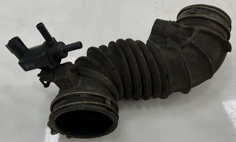 2003 - 2005 Toyota Corolla 1.8L Engine Air Intake Hose OEM 1788122080