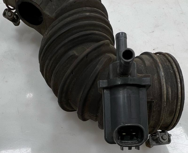 2003 - 2005 Toyota Corolla 1.8L Engine Air Intake Hose OEM 1788122080