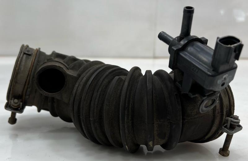 2003 - 2005 Toyota Corolla 1.8L Engine Air Intake Hose OEM 1788122080