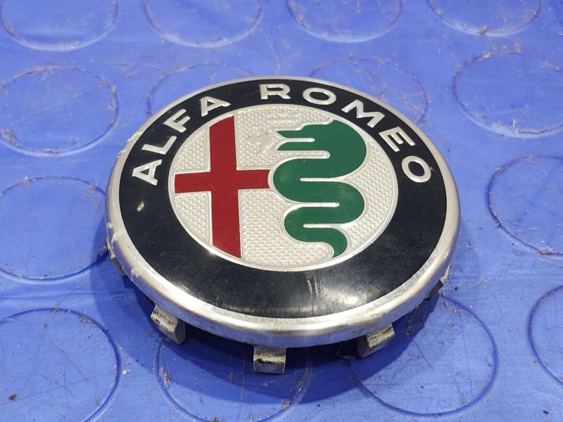 2018 Alfa Romeo Giulia Center Cap