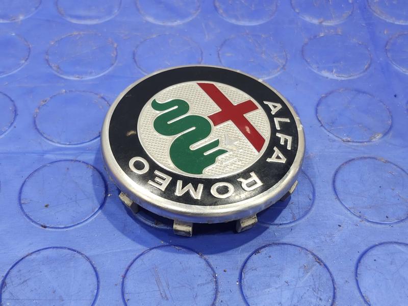 2018 Alfa Romeo Giulia Center Cap