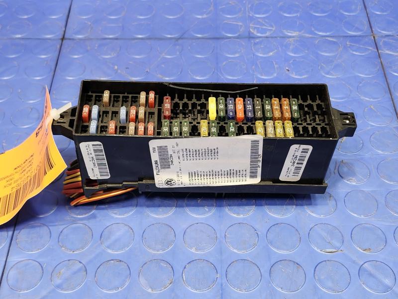 2015 Volkswagen Beetle Cabin Fuse Box Relay Junction Block Genuine OEM