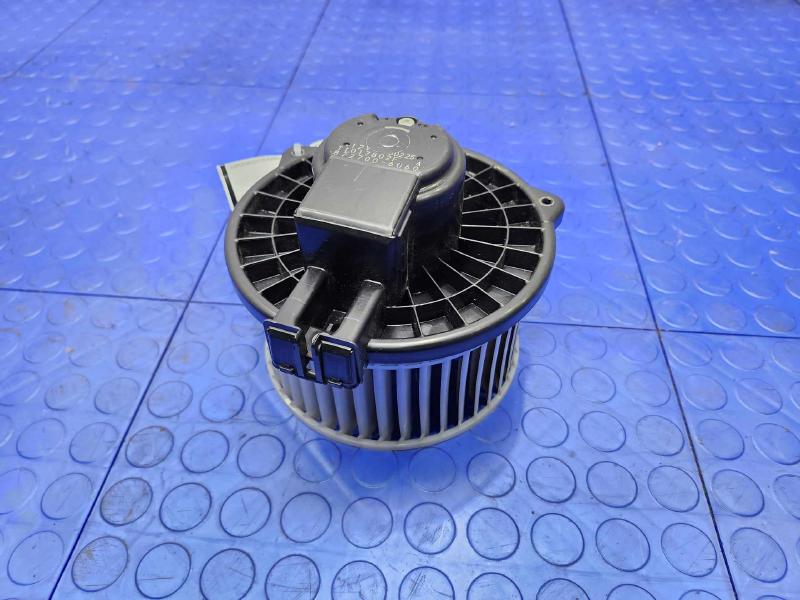 2015 Subaru Forester Blower Motor