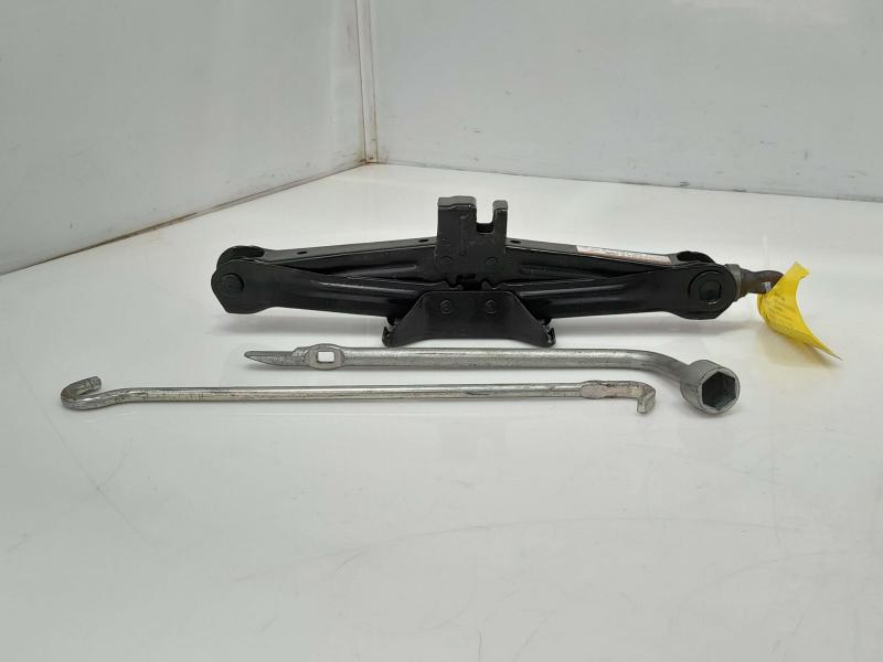 2017 Toyota Corolla iM Jack Assembly
