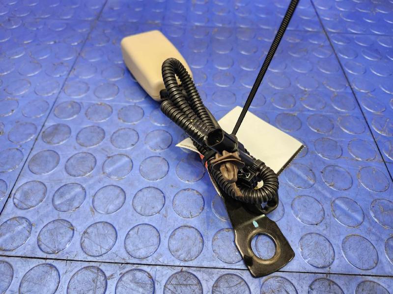 2018 Subaru Legacy Front Seat Belt