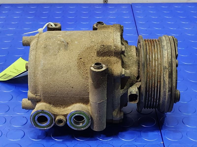2003 Lincoln Towncar AC Compressor Assembly Genuine OEM Part 1L2H-19D629-AG