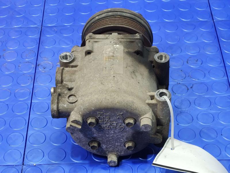 2003 Lincoln Towncar AC Compressor Assembly Genuine OEM Part 1L2H-19D629-AG